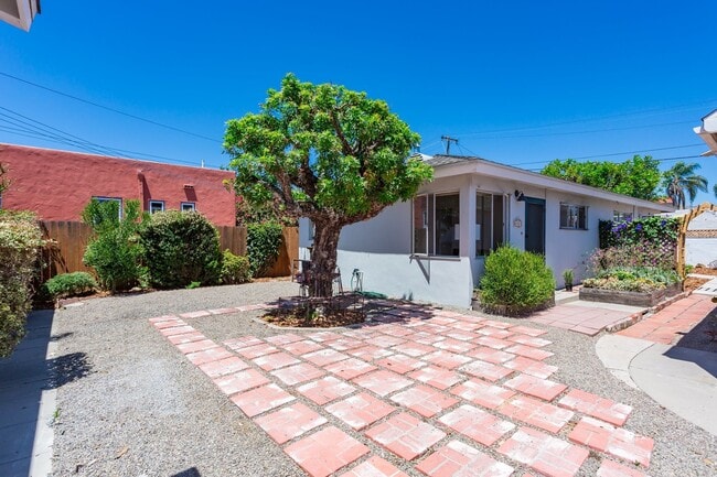 Building Photo - 4455 Swift Ave