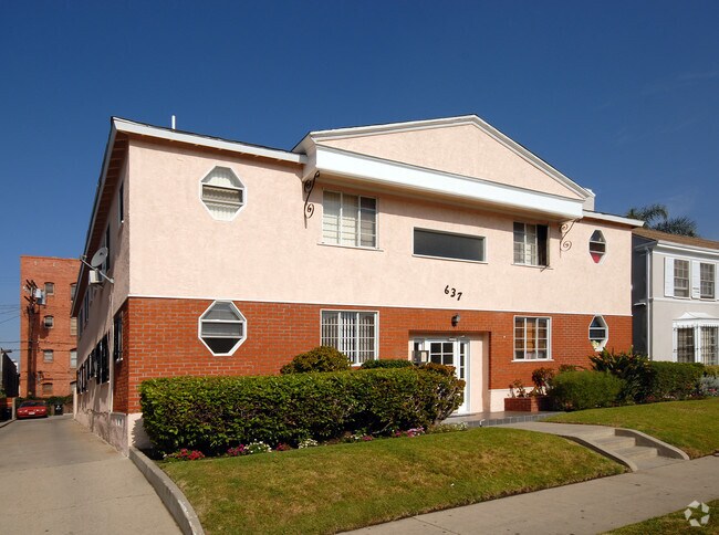 Building Photo - 637 S Dunsmuir Ave