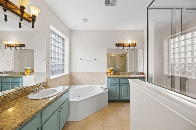 Building Photo - 10921 Tornasol Ln