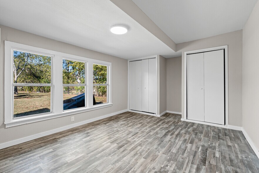 Building Photo - 1711 Halsell St