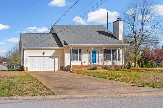 Building Photo - 501 Eysian Rd