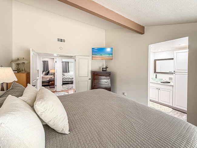 Building Photo - Single-Story Pool Home with RV Parking on Quiet Cul-De-Sac in Prime Simi Valley