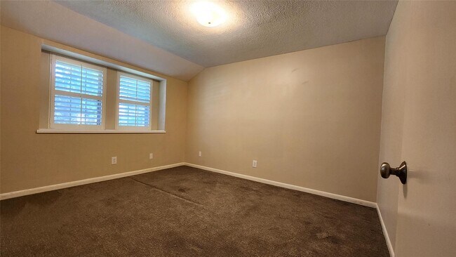 Building Photo - 4903 Wind Chimes Dr