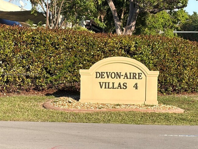 Building Photo - 11938 SW 122nd Ct