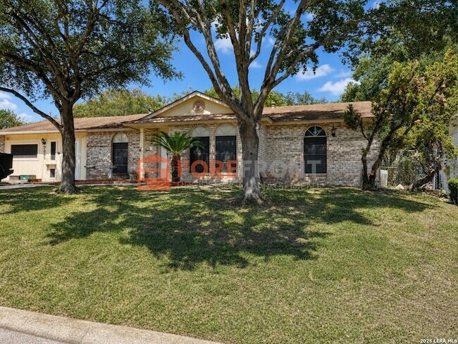 Building Photo - 7845 Village Oak Dr