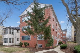 Building Photo - 2147 Ridge Ave