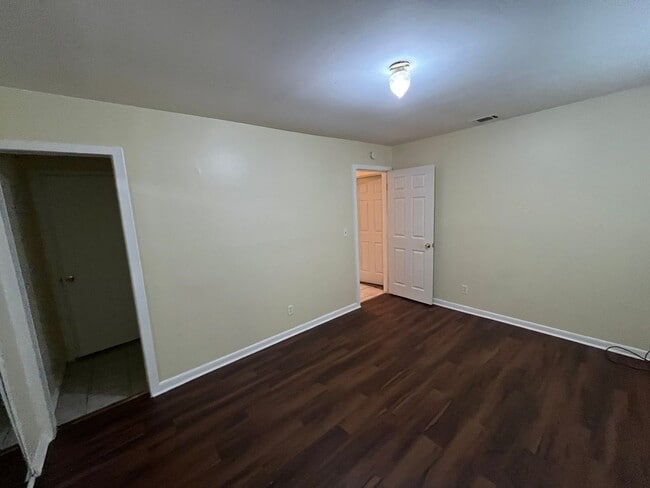 Building Photo - 951 Celia Dr