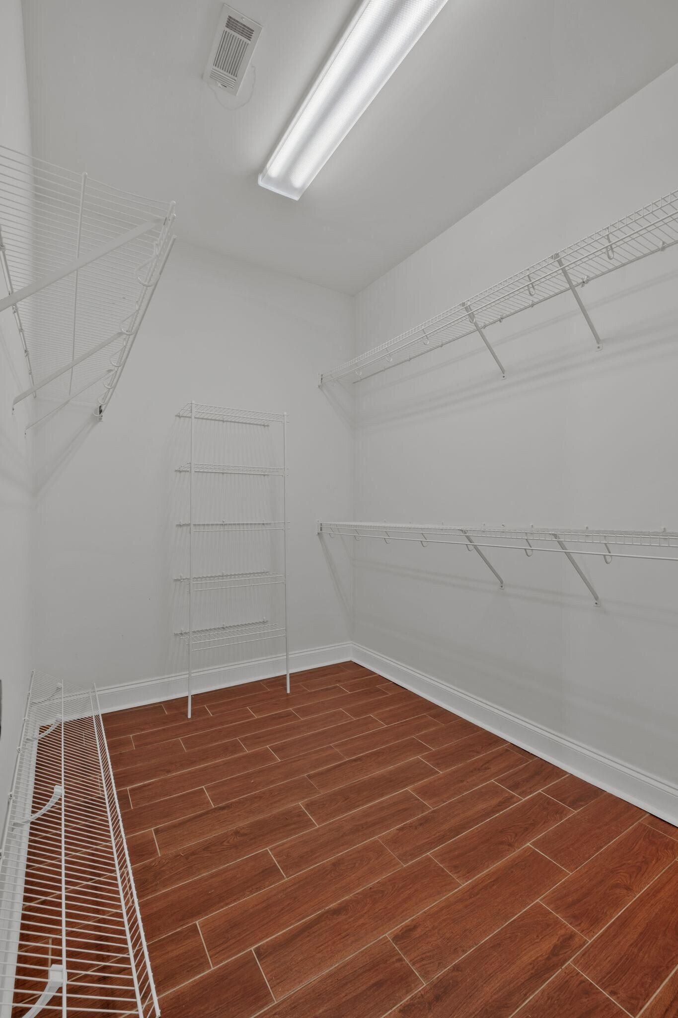 Building Photo - 614 Greene Dr