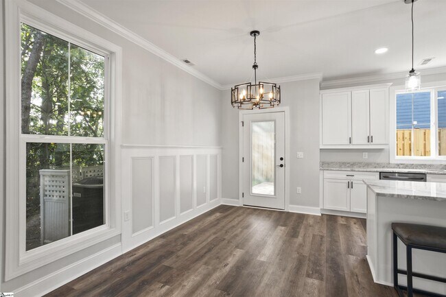 Building Photo - 401 Old Augusta Rd