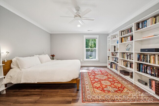 Building Photo - 2507 Marlowe Ave