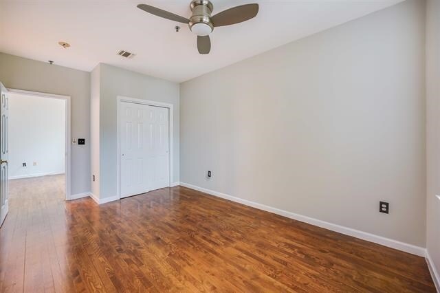 Building Photo - 515 Gregory Ave