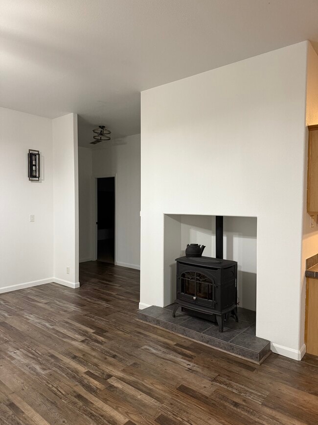 Building Photo - 2665 Bridle Trail Ln