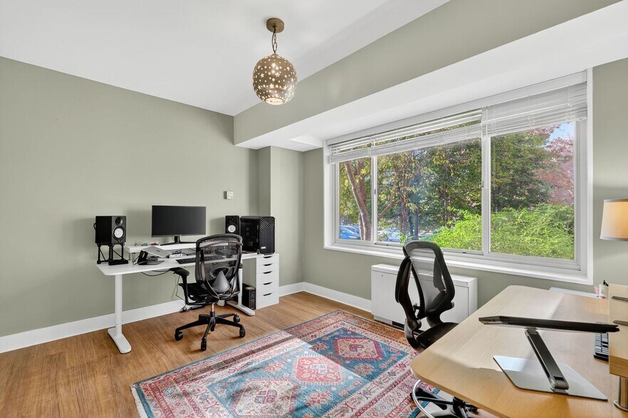 Office - 4000 Tunlaw Rd NW