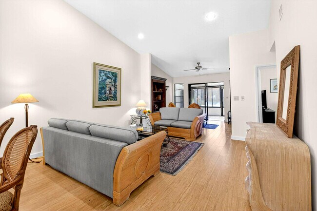 Building Photo - 10938 Roebelini Palm Ct