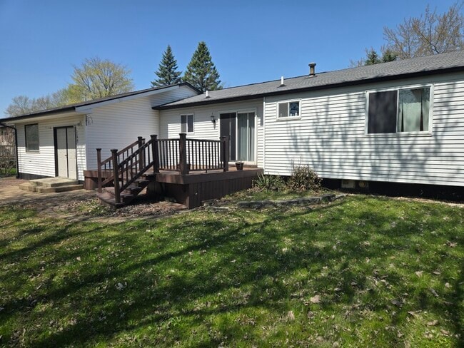 Building Photo - 2340 Morton Ave