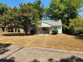 Building Photo - Riverdale Bungalo