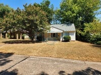 Building Photo - 3402 Lilac Terrace