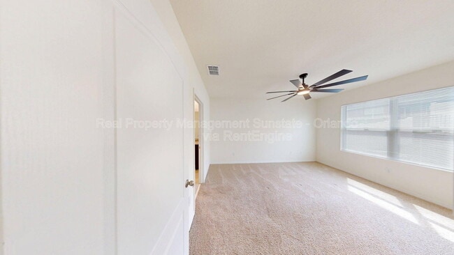 Building Photo - 2116 Silver Brk Wy