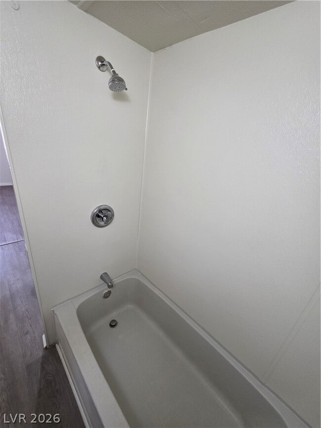 Building Photo - 2916 Gavilan Ln