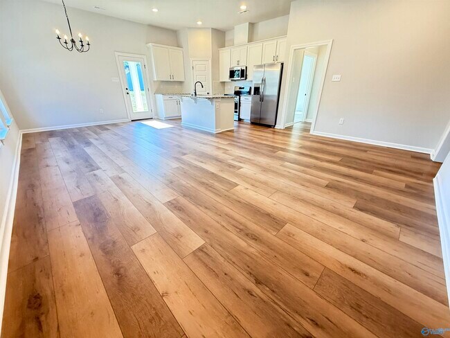 Building Photo - 16541 Aspen Ln