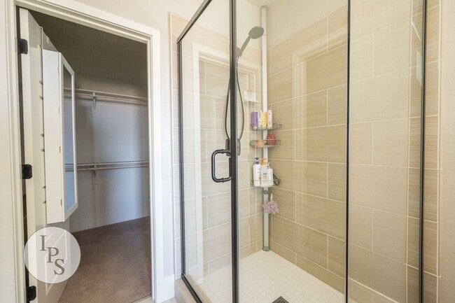 Building Photo - Madera Tesoro Viejo - Beautiful Hillside Village 2-Story Home, 4BR/3BA, SOLAR, Community Pool + L...