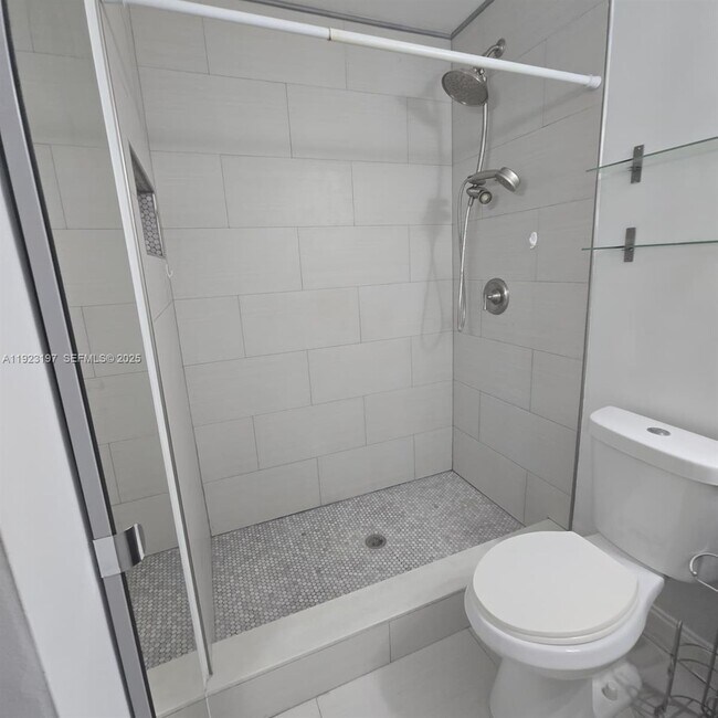 Building Photo - 5216 W 24th Way