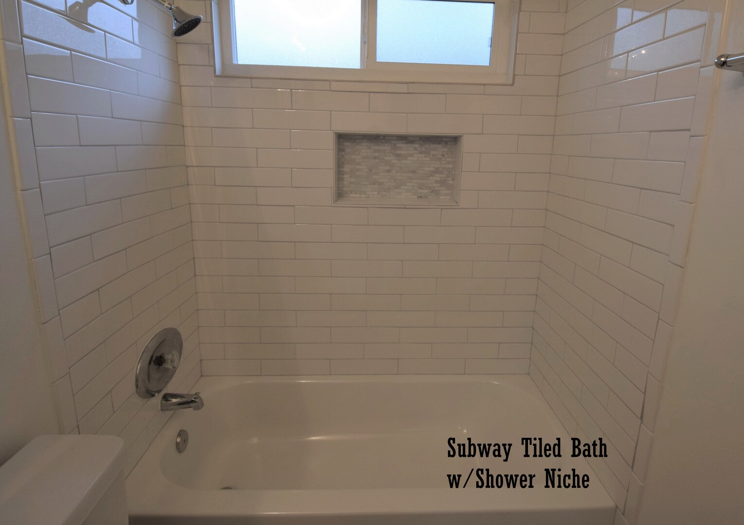 Building Photo - 5230 Vesper Ave