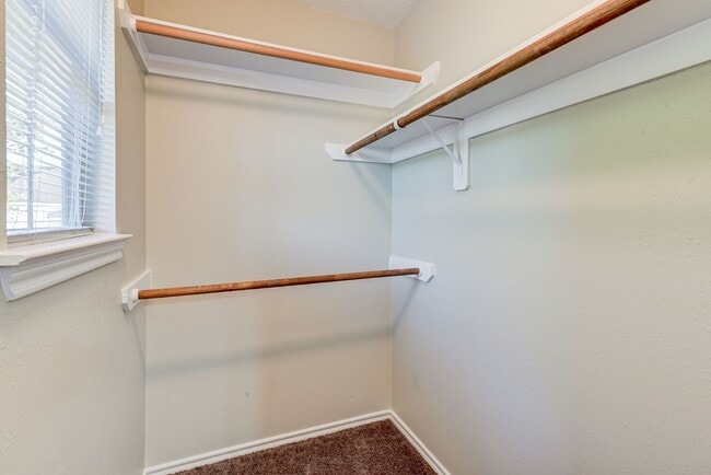Building Photo - Gorgeous 3bed/2.5bath home!