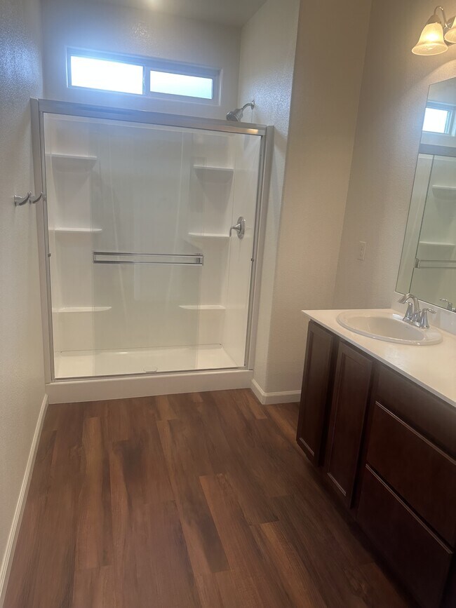 Building Photo - 9340 Bay Dr