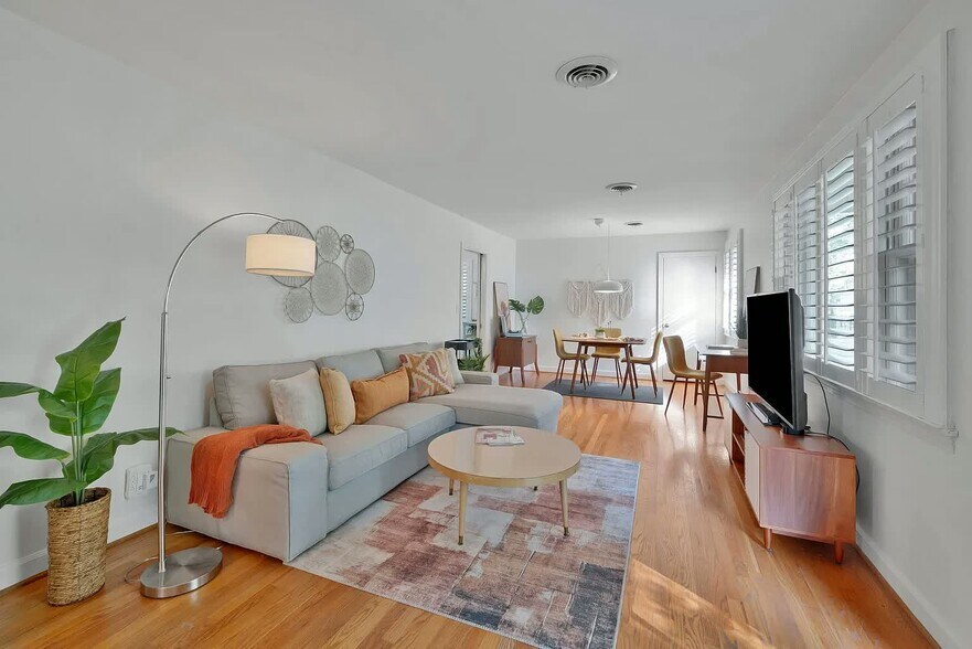 Building Photo - 6231 Henry Ford Dr