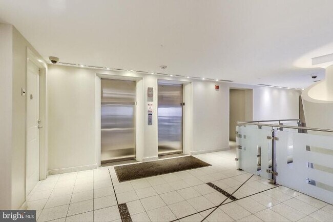 Building Photo - 1225 13th St NW