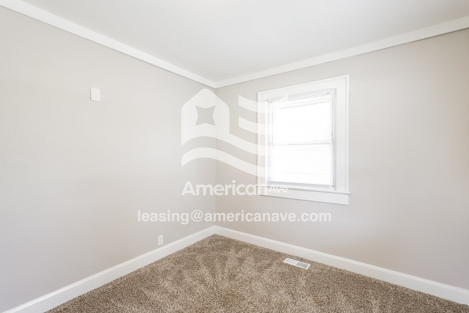 Building Photo - 2126 Dequincy St