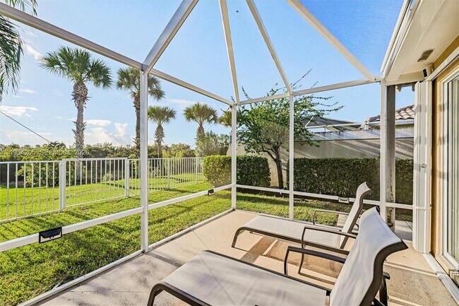 Building Photo - 10733 SW Elsinore Dr