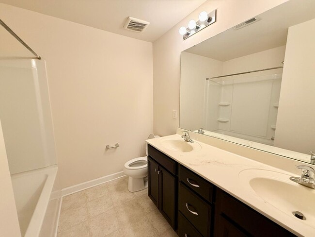 Building Photo - 5633 Garrow Glen Rd