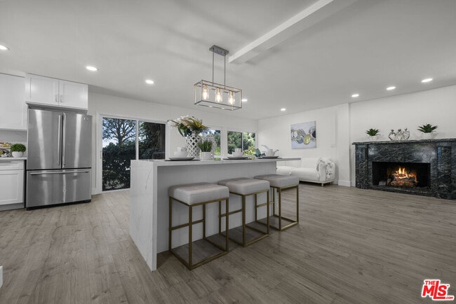 Building Photo - 3453 Green Vista Dr