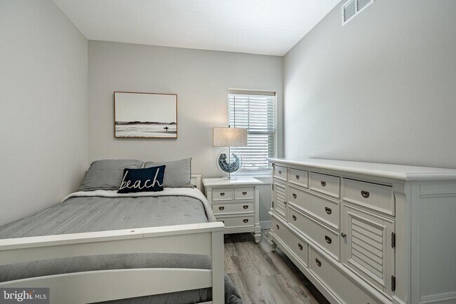 Building Photo - 5708 Park Blvd