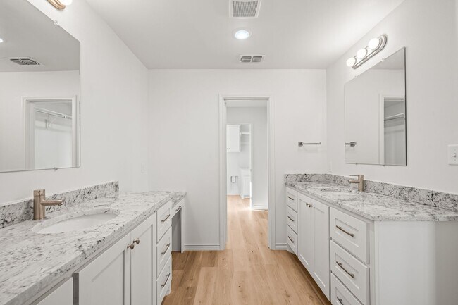 Building Photo - Country Living In Roosevelt ISD!