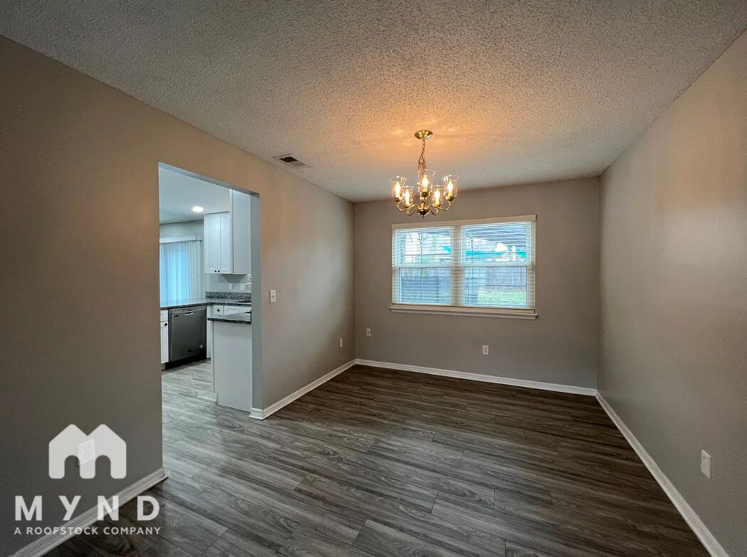 Building Photo - 3833 Landlubber St