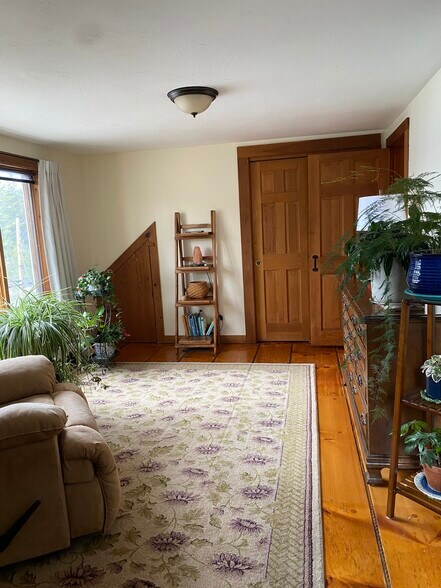 Building Photo - 326 Reservoir Dr