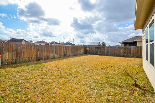 Building Photo - 10806 Woodwind Shadows Dr