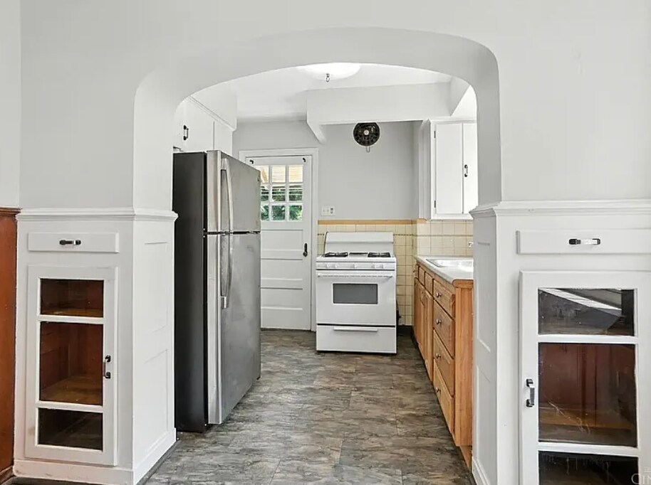 Building Photo - 6256 Rogers Park Pl