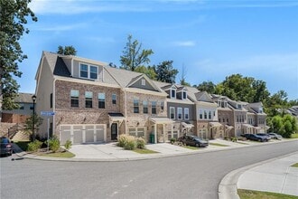 Building Photo - 1400 Ridgebend Way SE