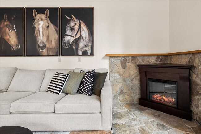 Building Photo - 70335 Sword Fern