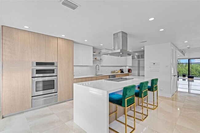 Building Photo - 6124 Paradise Point Dr