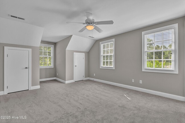 Building Photo - 844 Arboretum Dr
