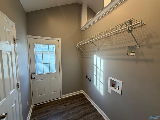 Building Photo - 1903 Enolam Blvd SE