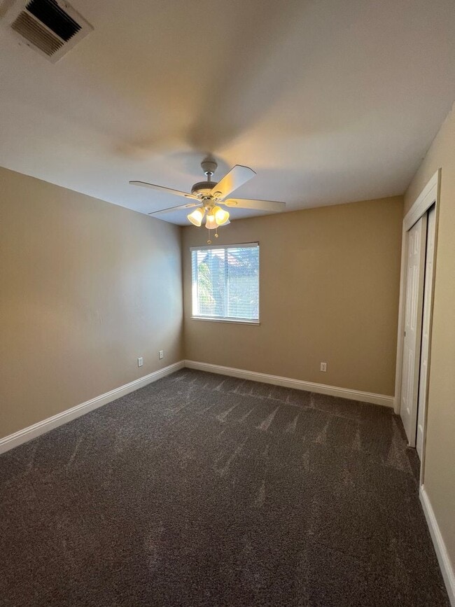 Building Photo - 5504 Pine Canyon Dr