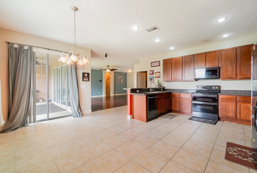 Building Photo - 11526 Wishing Well Ln