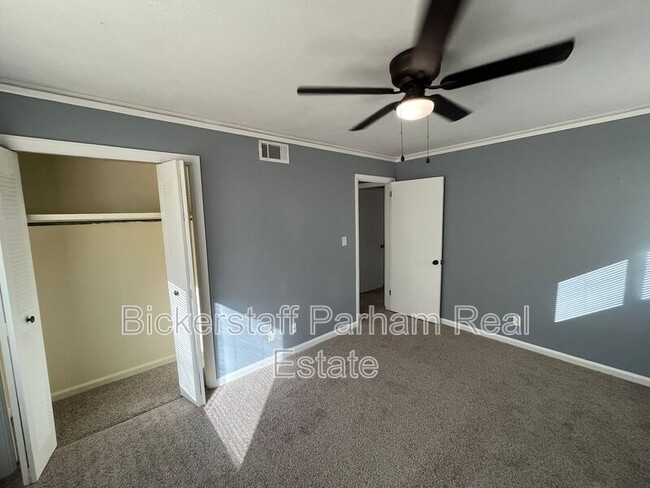 Building Photo - 4027 Canady St