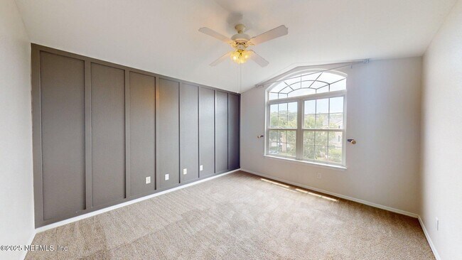 Building Photo - 13810 Sutton Park Dr N